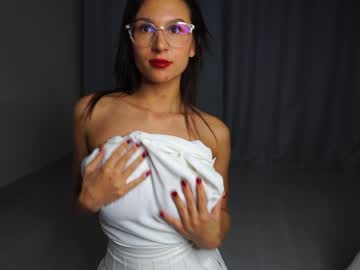 hot cam girl cassandra_diaz image #4037299