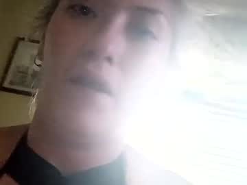 hot cam couple geeznutsizonyrchyn image #3080800
