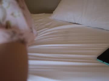 hot cam girl ellynaomi image #1979927