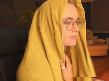 hot cam girl linellali image #1969679