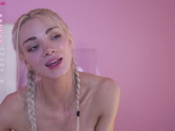 hot cam girl bunnydollstella image #3096564