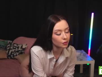 hot cam girl ella_knockers_xl image #2403008