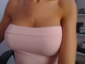 hot cam girl eat_mee_out image #1842728