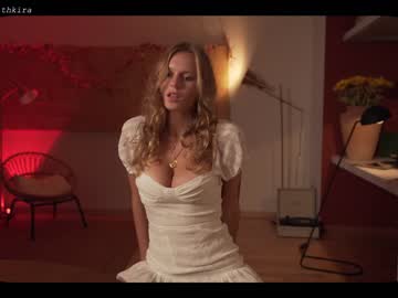 hot cam girl chillwithkira image #1775187