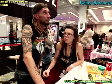 hot cam couple honeyand_thebear image #2291460