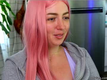 hot cam girl maeveminx image #2991225