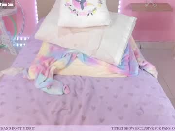hot cam girl little_effy18 image #1831368