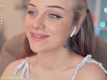 hot cam girl mia_milagros image #1301606