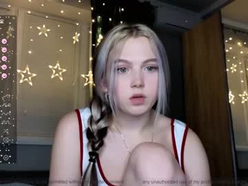 hot cam girl small_blondee image #4096235