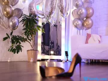hot cam girl eva_fashionista image #2415601
