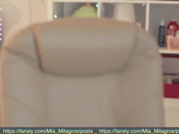 hot cam girl mia_milagros image #1430992