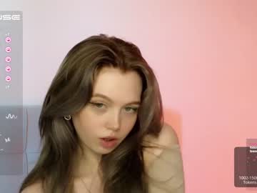 hot cam girl small_blondee image #2998624