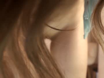 hot cam girl mia_elfie image #3867701