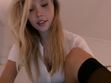 hot cam girl bitter_moon image #2615438