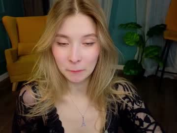 hot cam girl milablush image #4294728