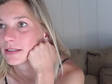 hot cam couple joannadea image #2945824