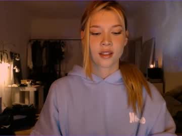 hot cam girl bitter_moon image #2243354