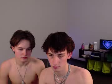 hot cam man aronyou_wing image #2495818