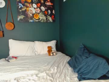 hot cam girl innocentprovenguilty image #2714921