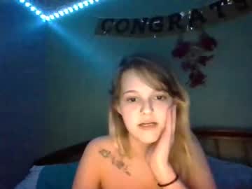 hot cam girl linnay18 image #2637302