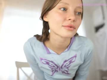 hot cam girl pureangeldolores image #1904627