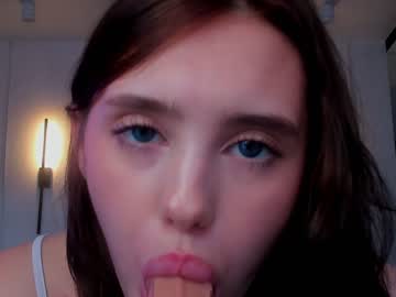 hot cam girl angella_kleee image #3436575