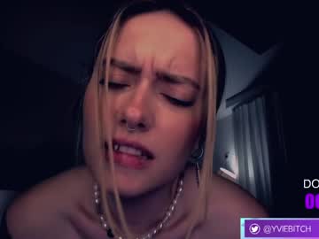 hot cam girl _yvie_ image #3176533