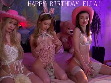 hot cam girl ella_knockers_xl image #4299273
