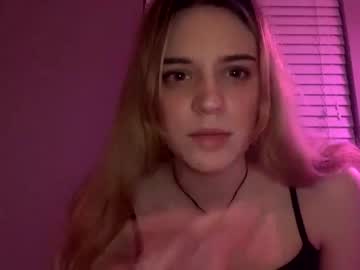 hot cam girl ellabrown68 image #110316