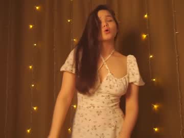 hot cam girl helenmoors image #2809043