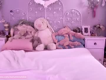 hot cam girl autumnvondoe image #2424786