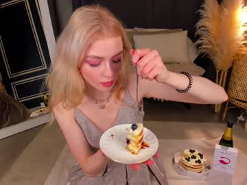 hot cam girl elizabethmad image #3071557