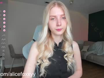 hot cam girl oh_honey_ image #3374741