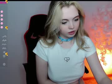 hot cam girl small_blondee image #2760520