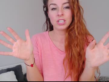 hot cam girl emerald_kittycat image #2312433