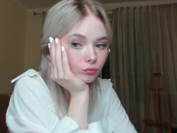 hot cam girl yuppiyulia image #3039