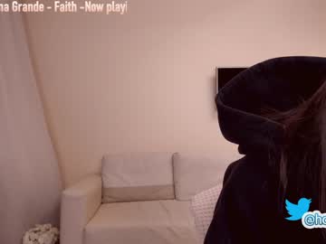 hot cam girl hollyextra image #428456