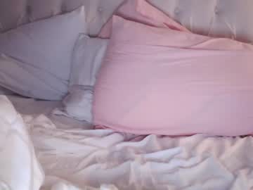 hot cam girl honeyvalerie image #2739359