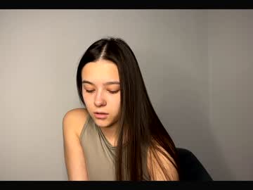 hot cam girl emilybatee image #2784646