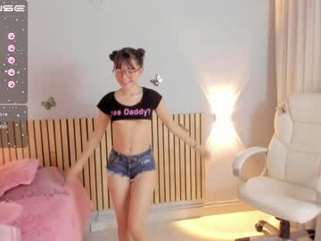 hot cam girl little_effy18 image #2925172