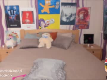 hot cam girl danikanappi image #3792560