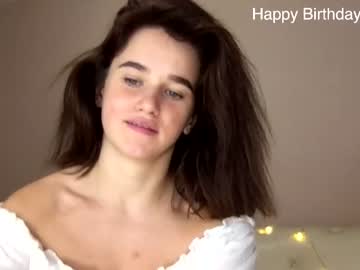 hot cam girl ella_hey image #2123772