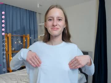 hot cam girl queeniechaplin image #4662987
