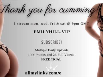 hot cam girl littlee33 image #3756203