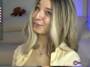 hot cam girl checkmypeach image #4449517