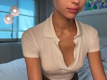 hot cam girl cuteelsa_ image #4130958