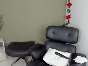 hot cam girl roberta_lipa image #2712557