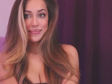 hot cam girl francescadomi image #1975912