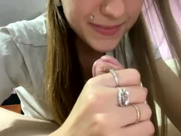 hot cam couple viktoria9898 image #2138382