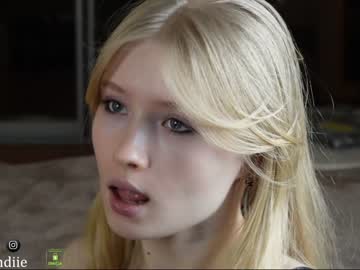 hot cam girl bestblondiiecb image #4247589